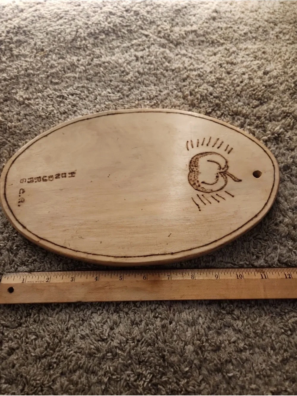 Handcrafted Cream Oval Wall Plaque with Apple Design